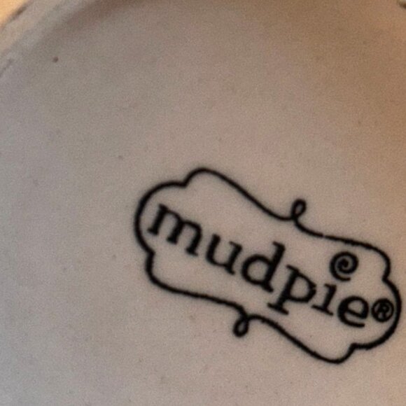 Monogrammed Ceramic Mug With Ornate Handle & Letter "D" Design By Mud Pie 4" Tal - Picture 3 of 5